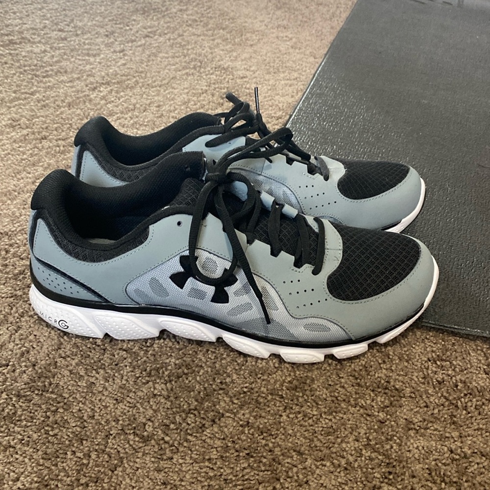 Men’s under armour shoes